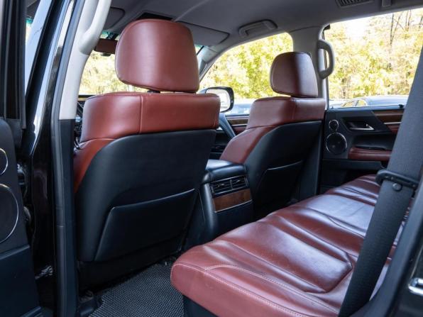 Lexus LX III Рестайлинг 2 с пробегом 2016 года, цена 6 500 000 рублей, 246251 км, внедорожник, Автокод Объявления
