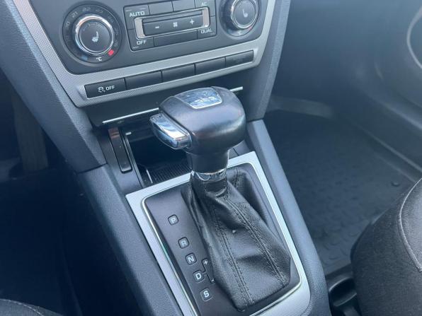 Skoda Octavia II (A5) Рестайлинг с пробегом 2012 года, цена 950 000 рублей, 152703 км, лифтбек, Автокод Объявления