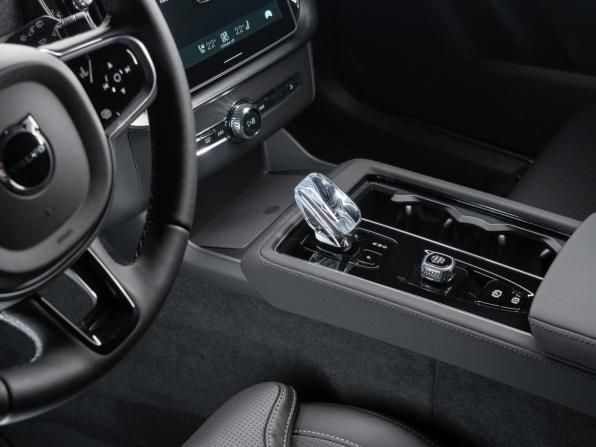 Новый Volvo XC90 II Рестайлинг 2 2026 года, цена 11 000 000 рублей, внедорожник, Автокод Объявления