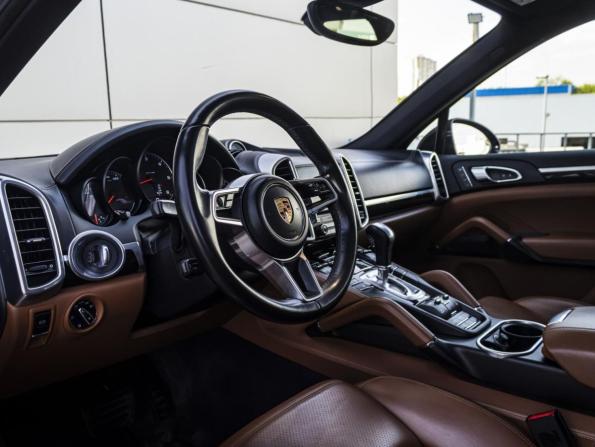 Porsche Cayenne II Рестайлинг (958) с пробегом 2016 года, цена 4 100 000 рублей, 260532 км, внедорожник, Автокод Объявления