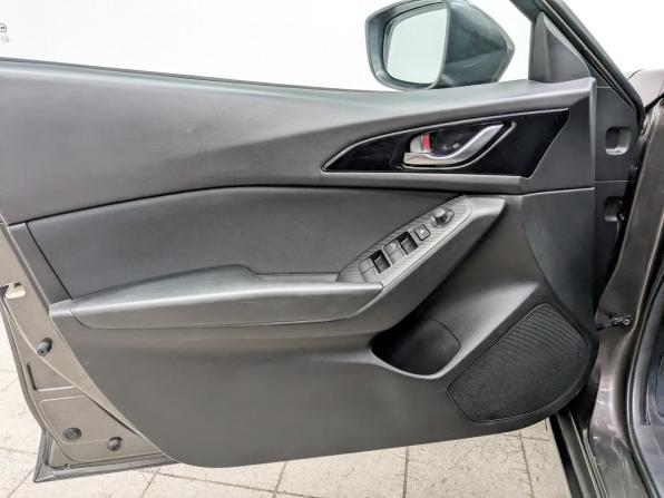 Mazda 3 III (BM) с пробегом 2014 года, цена 1 550 000 рублей, 128123 км, хэтчбек, Автокод Объявления