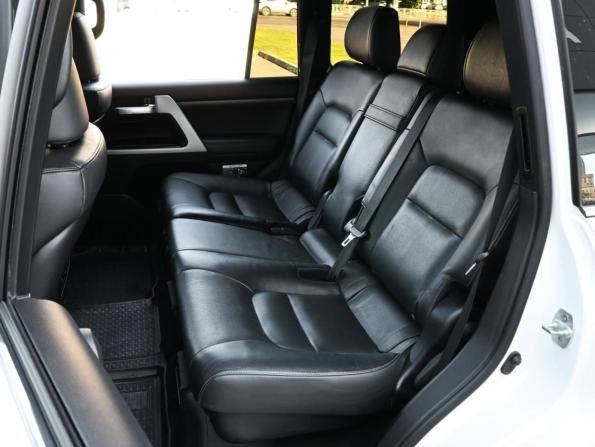 Toyota Land Cruiser 200 Series Рестайлинг 2 с пробегом 2020 года, цена 7 519 000 рублей, 160884 км, внедорожник, Автокод Объявления