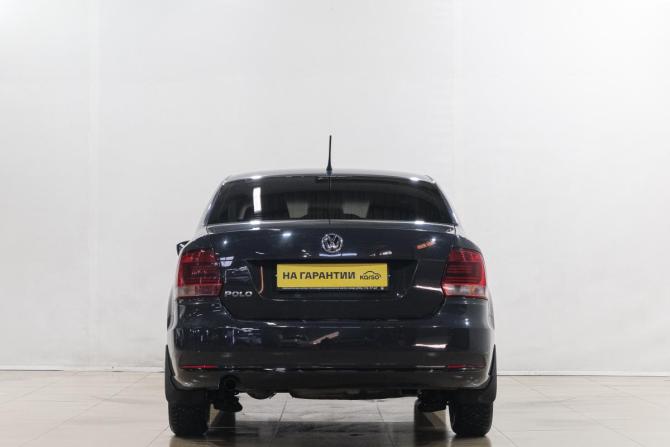 Volkswagen Polo V Рестайлинг с пробегом 2016 года, цена 1 099 000 рублей, 183000 км, седан, Автокод Объявления