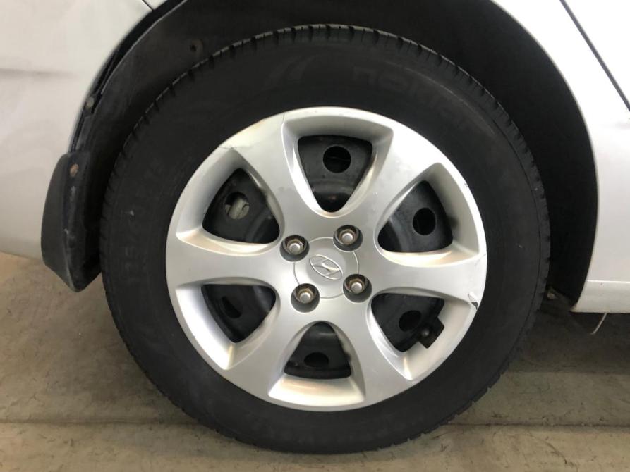 Hyundai Solaris I Курск  - изображение 24