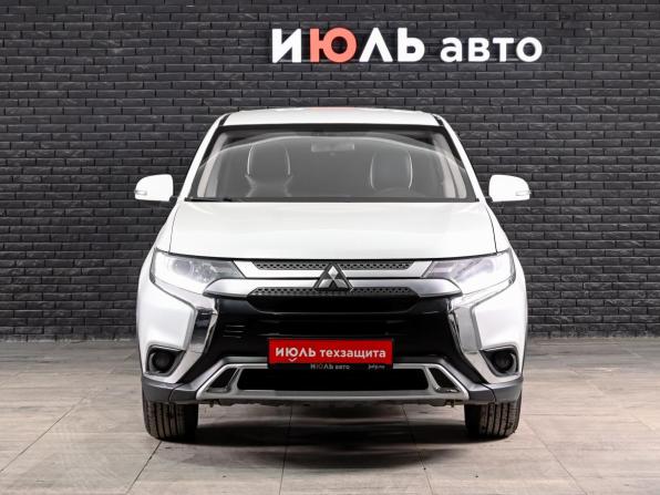 Mitsubishi Outlander III Рестайлинг 3 с пробегом 2019 года, цена 1 990 000 рублей, 189403 км, внедорожник, Автокод Объявления