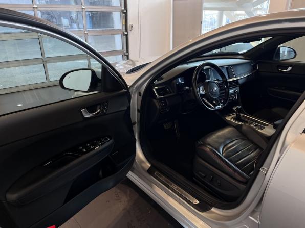 Kia Optima IV Рестайлинг с пробегом 2018 года, цена 2 146 000 рублей, 122630 км, седан, Автокод Объявления