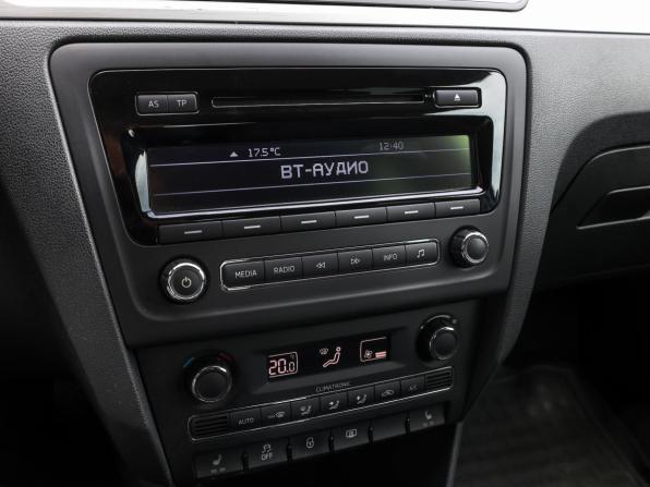 Skoda Rapid I с пробегом 2015 года, цена 1 149 000 рублей, 78701 км, лифтбек, Автокод Объявления