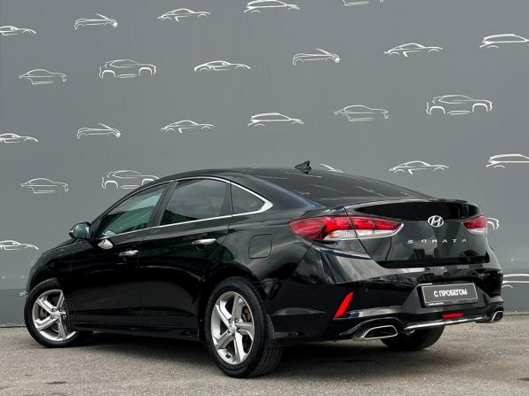 Hyundai Sonata VII (LF) Рестайлинг с пробегом 2018 года, цена 1 768 400 рублей, 106426 км, седан, Автокод Объявления
