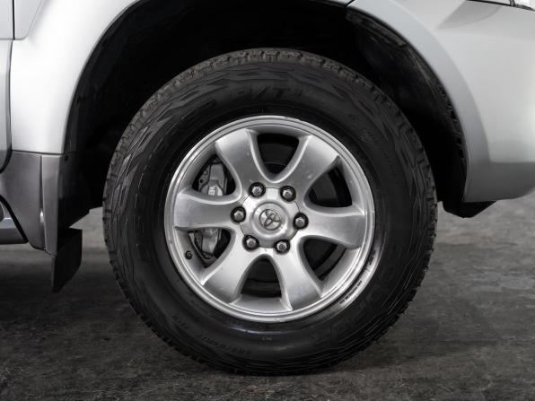 Toyota Land Cruiser Prado 120 Series Рестайлинг с пробегом 2007 года, цена 2 550 000 рублей, 321027 км, внедорожник, Автокод Объявления