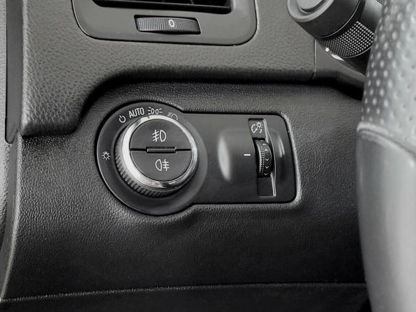 Opel Insignia I Рестайлинг с пробегом 2014 года, цена 1 590 000 рублей, 95146 км, хэтчбек, Автокод Объявления