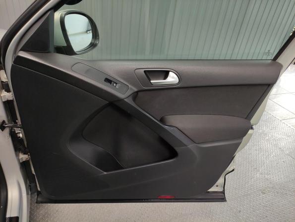 Volkswagen Tiguan I Рестайлинг с пробегом 2012 года, цена 1 145 000 рублей, 198579 км, внедорожник, Автокод Объявления