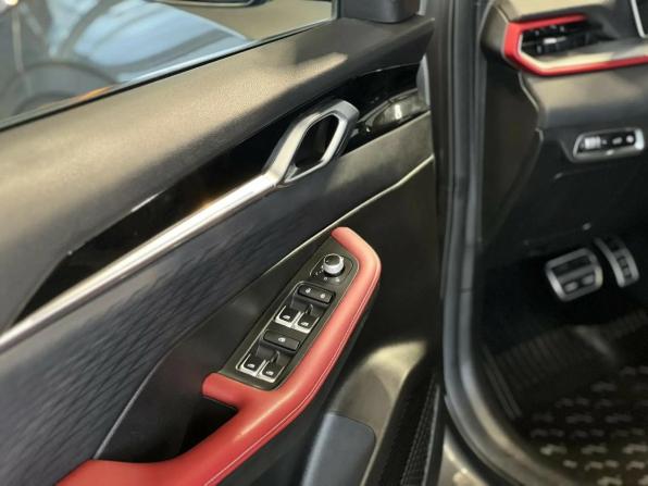 Geely Coolray I Рестайлинг с пробегом 2023 года, цена 2 095 000 рублей, 32092 км, внедорожник, Автокод Объявления