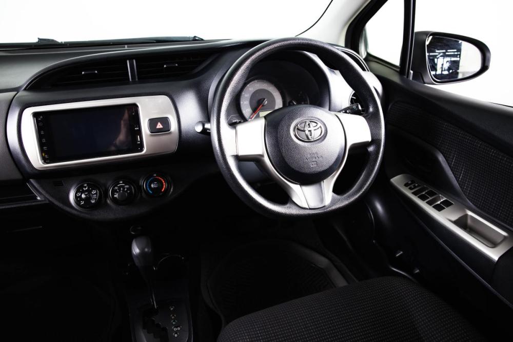 Toyota Vitz III (XP130) Рестайлинг Пермь  - изображение 13