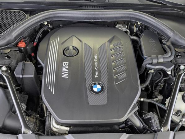 BMW 7 серии VI (G11/G12) Рестайлинг с пробегом 2019 года, цена 6 550 000 рублей, 93816 км, седан, Автокод Объявления