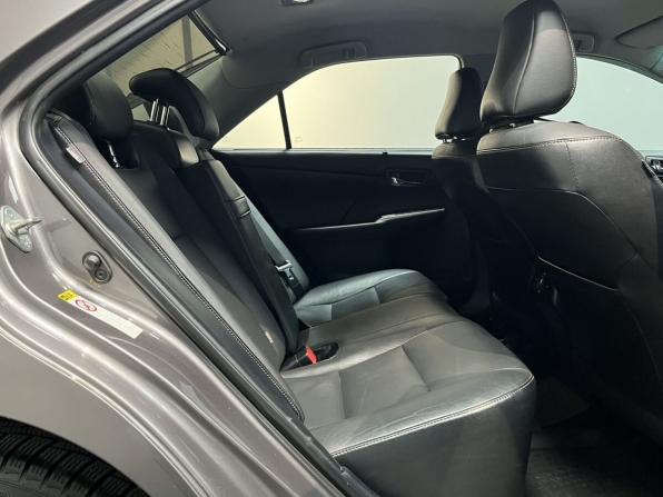 Toyota Camry VII (XV50) Рестайлинг с пробегом 2015 года, цена 1 990 000 рублей, 241917 км, седан, Автокод Объявления