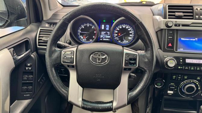 Toyota Land Cruiser Prado 150 Series Рестайлинг 1 с пробегом 2016 года, цена 3 490 000 рублей, 284246 км, внедорожник, Автокод Объявления