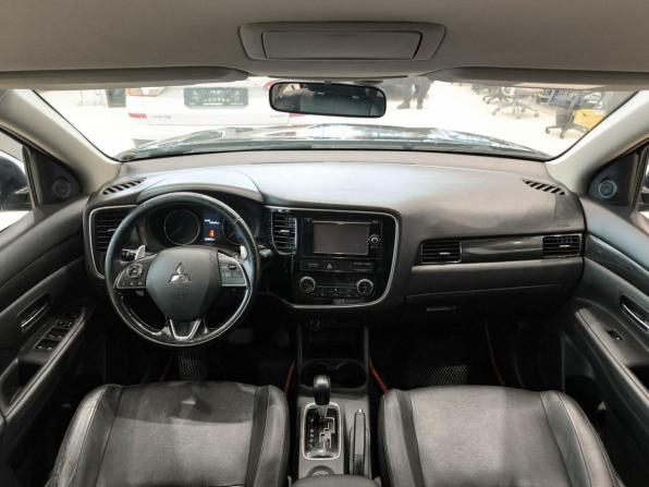 Mitsubishi Outlander III Рестайлинг 2 с пробегом 2016 года, цена 1 921 000 рублей, 173072 км, внедорожник, Автокод Объявления