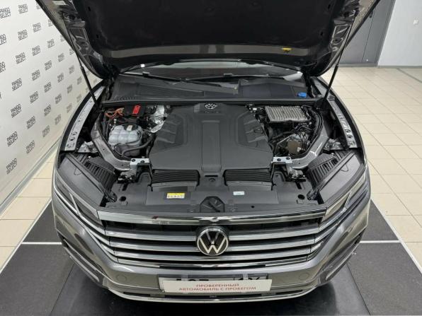 Volkswagen Touareg III с пробегом 2021 года, цена 6 344 000 рублей, 47955 км, внедорожник, Автокод Объявления