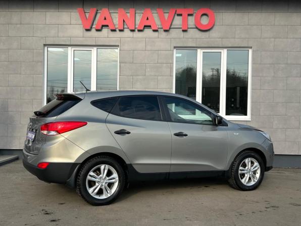 Hyundai ix35 I с пробегом 2010 года, цена 1 075 000 рублей, 220470 км, внедорожник, Автокод Объявления