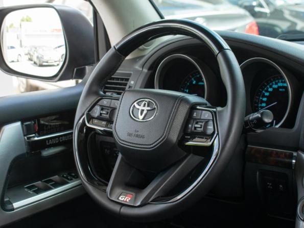 Toyota Land Cruiser 200 Series с пробегом 2010 года, цена 2 999 000 рублей, 372383 км, внедорожник, Автокод Объявления