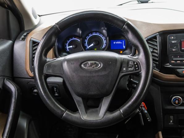 Lada (ВАЗ) XRAY I с пробегом 2017 года, цена 783 000 рублей, 122255 км, хэтчбек, Автокод Объявления