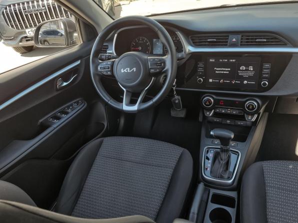 Kia Rio IV Рестайлинг с пробегом 2021 года, цена 1 999 000 рублей, 35515 км, хэтчбек, Автокод Объявления