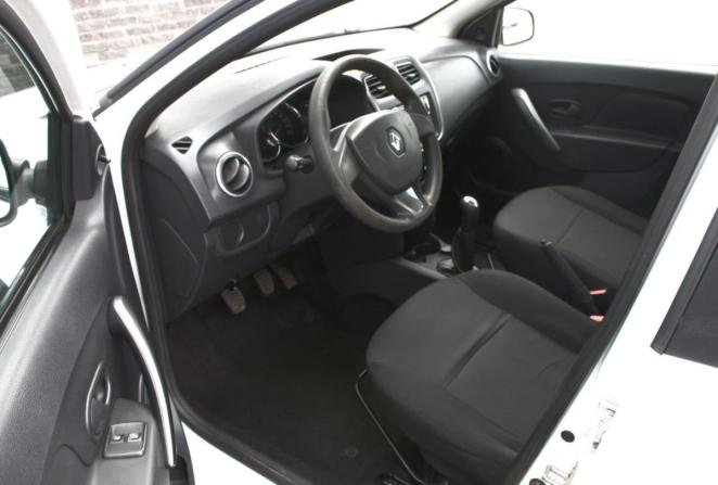 Renault Logan II с пробегом 2017 года, цена 660 000 рублей, 168661 км, седан, Автокод Объявления