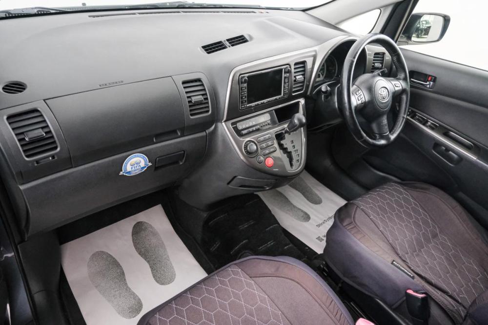 Toyota Wish I Красноярск  - изображение 13