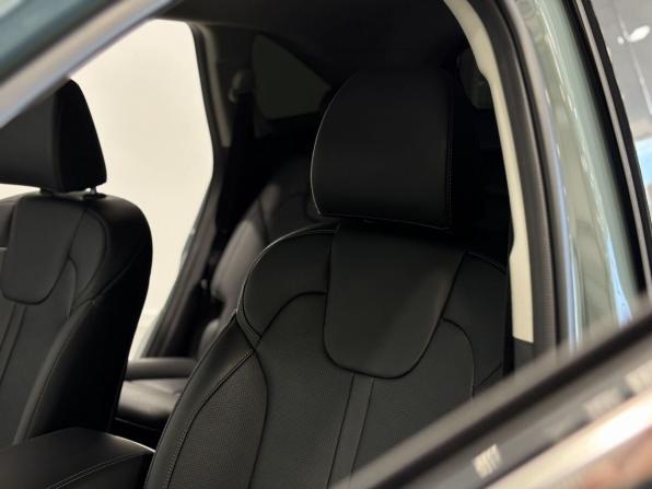 Kia Sorento IV Рестайлинг с пробегом 2024 года, цена 4 895 000 рублей, 33000 км, внедорожник, Автокод Объявления