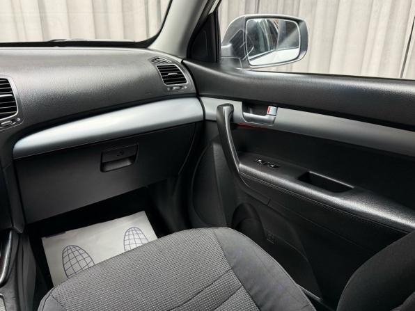 Kia Sorento II Рестайлинг с пробегом 2013 года, цена 1 999 000 рублей, 185000 км, внедорожник, Автокод Объявления