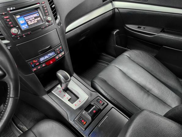 Subaru Outback IV Рестайлинг с пробегом 2013 года, цена 1 990 000 рублей, 118556 км, универсал, Автокод Объявления