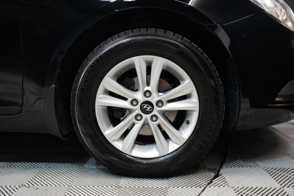 Hyundai Sonata VI (YF) Крым  - изображение 25