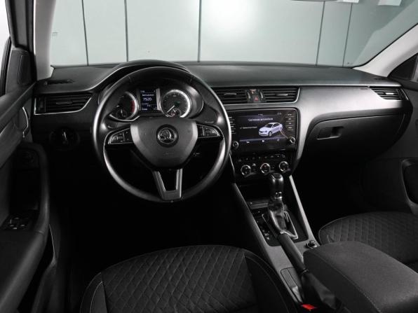 Skoda Octavia III (A7) Рестайлинг с пробегом 2017 года, цена 1 525 000 рублей, 255986 км, лифтбек, Автокод Объявления