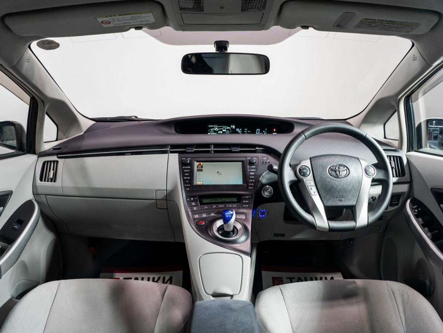 Toyota Prius III (XW30) Чита  - изображение 7
