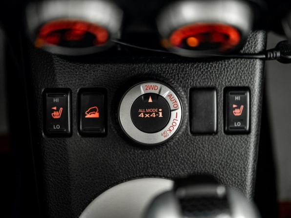Nissan X-Trail II с пробегом 2010 года, цена 1 300 000 рублей, 172100 км, внедорожник, Автокод Объявления