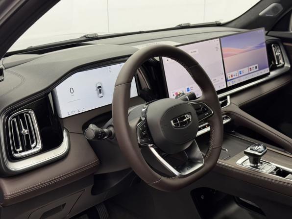 Geely Monjaro I Рестайлинг 2 с пробегом 2026 года, цена 4 170 000 рублей, 40 км, внедорожник, Автокод Объявления