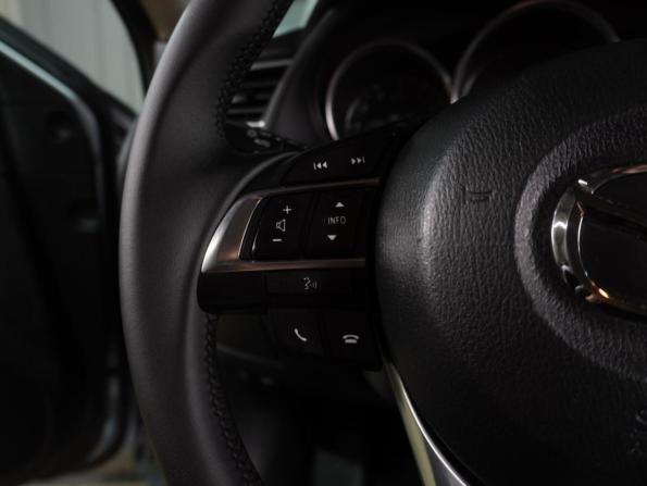 Mazda 6 III (GJ) Рестайлинг с пробегом 2016 года, цена 1 699 000 рублей, 168382 км, седан, Автокод Объявления