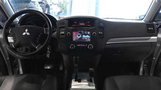 Mitsubishi Pajero IV Рестайлинг 1 с пробегом 2011 года, цена 1 670 000 рублей, 314726 км, внедорожник, Автокод Объявления