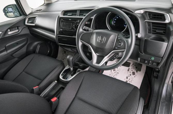 Honda Fit III Рестайлинг с пробегом 2019 года, цена 1 349 000 рублей, 18584 км, хэтчбек, Автокод Объявления