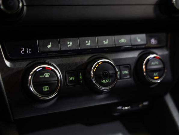Skoda Octavia III (A7) с пробегом 2016 года, цена 1 389 000 рублей, 91190 км, лифтбек, Автокод Объявления