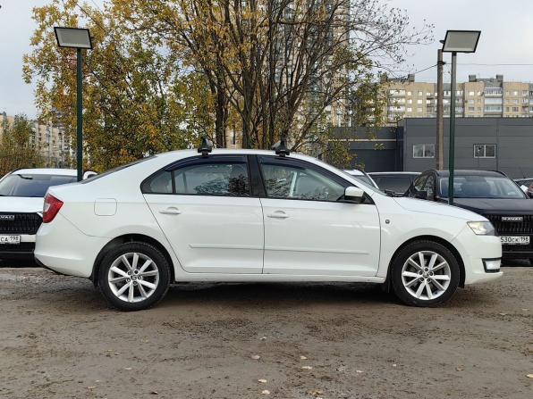 Skoda Rapid I с пробегом 2015 года, цена 599 000 рублей, 338000 км, лифтбек, Автокод Объявления