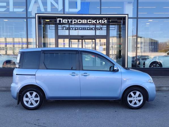 Toyota Sienta I Рестайлинг 2 с пробегом 2011 года, цена 945 000 рублей, 131575 км, компактвэн, Автокод Объявления