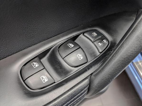 Nissan Qashqai II Рестайлинг с пробегом 2021 года, цена 1 795 000 рублей, 140992 км, внедорожник, Автокод Объявления