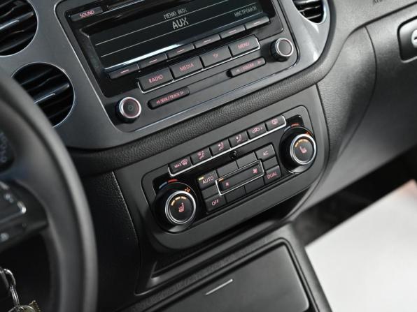 Volkswagen Tiguan I Рестайлинг с пробегом 2012 года, цена 1 700 000 рублей, 142000 км, внедорожник, Автокод Объявления