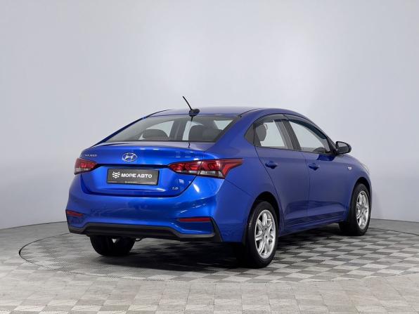 Hyundai Solaris II с пробегом 2017 года, цена 1 245 000 рублей, 170500 км, седан, Автокод Объявления