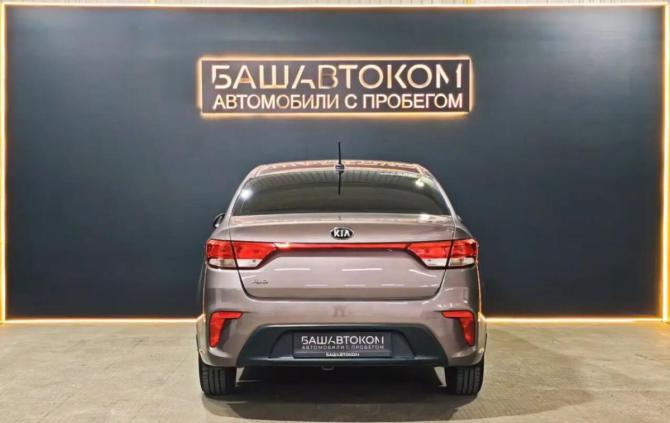Kia Rio IV с пробегом 2017 года, цена 1 215 000 рублей, 132050 км, седан, Автокод Объявления