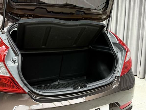 Hyundai Solaris I Рестайлинг с пробегом 2015 года, цена 1 119 000 рублей, 90331 км, хэтчбек, Автокод Объявления