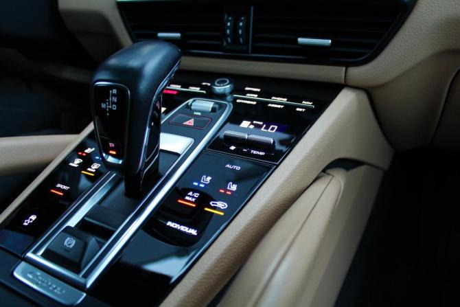 Porsche Cayenne III с пробегом 2022 года, цена 10 300 000 рублей, 28256 км, внедорожник, Автокод Объявления