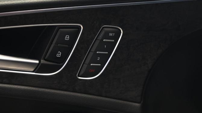 Audi A6 IV (C7) Рестайлинг с пробегом 2018 года, цена 1 885 000 рублей, 197287 км, седан, Автокод Объявления