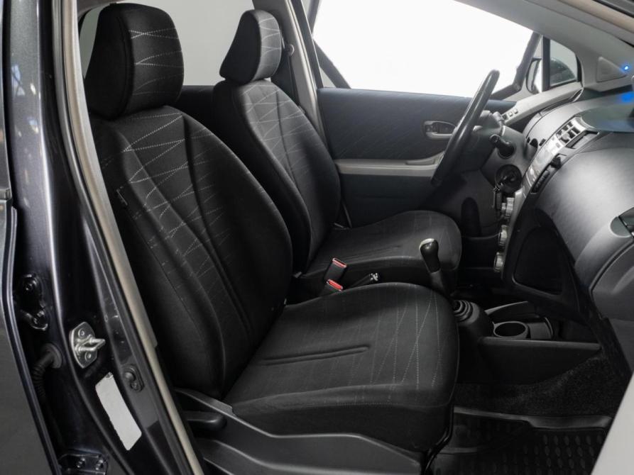 Toyota Yaris II Тюмень  - изображение 8